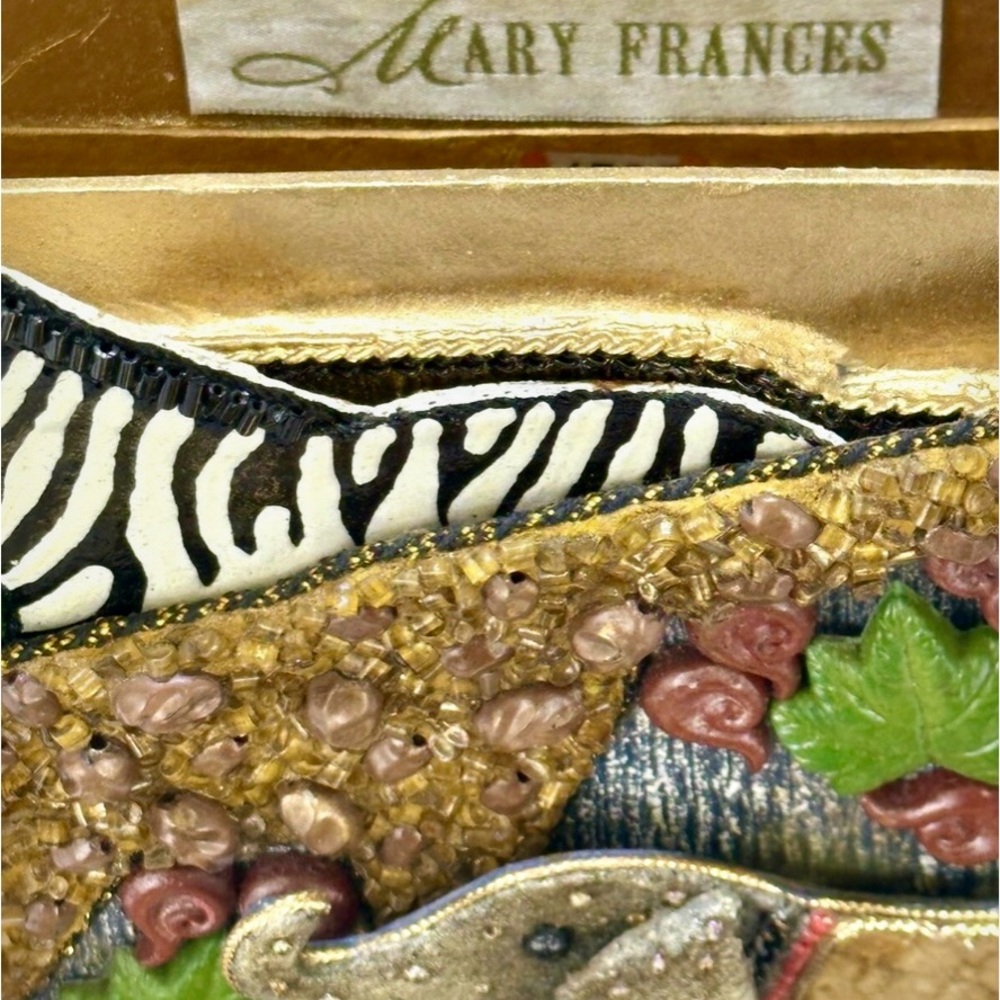 Mary Frances Vintage Crossbody Purse with Gold Chain Zebra Giraffe Elephant - Picture 5 of 7